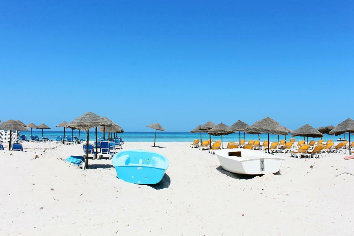 Bakour Beach By Checkin 特里法 外观 照片